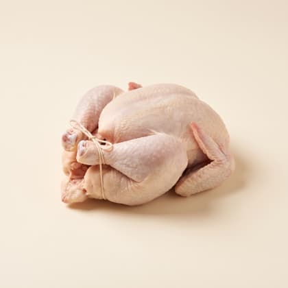 Poulet entier bridé 1,3kg au kg